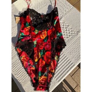 Vintage Women’s Lingerie 90s Teddy Floral Lace Pattern